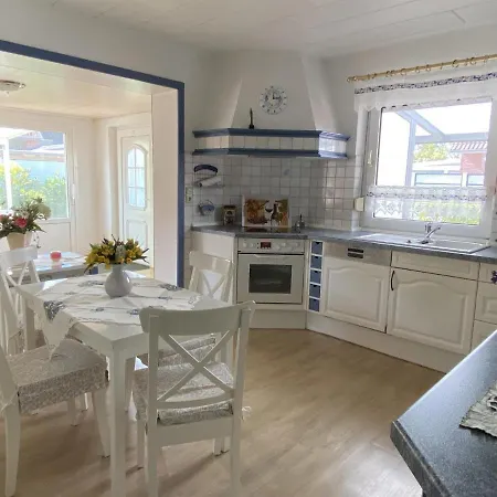 Oltmanns Emsstrom Apartment *