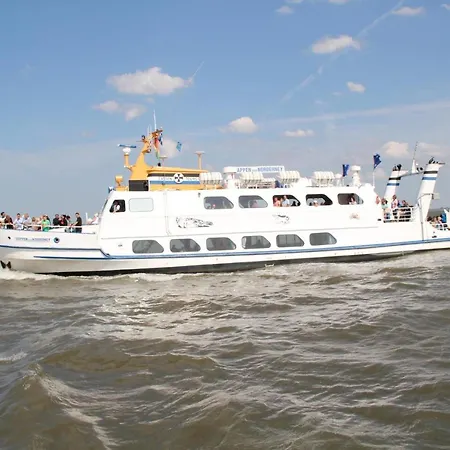 Oltmanns Emsstrom Apartment